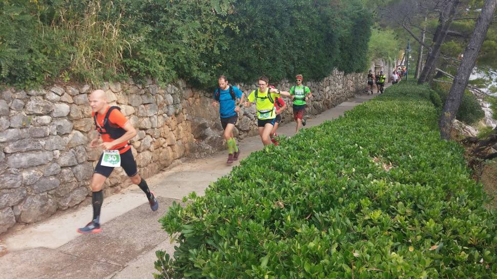 21618323_1864582376891767_7282054_o