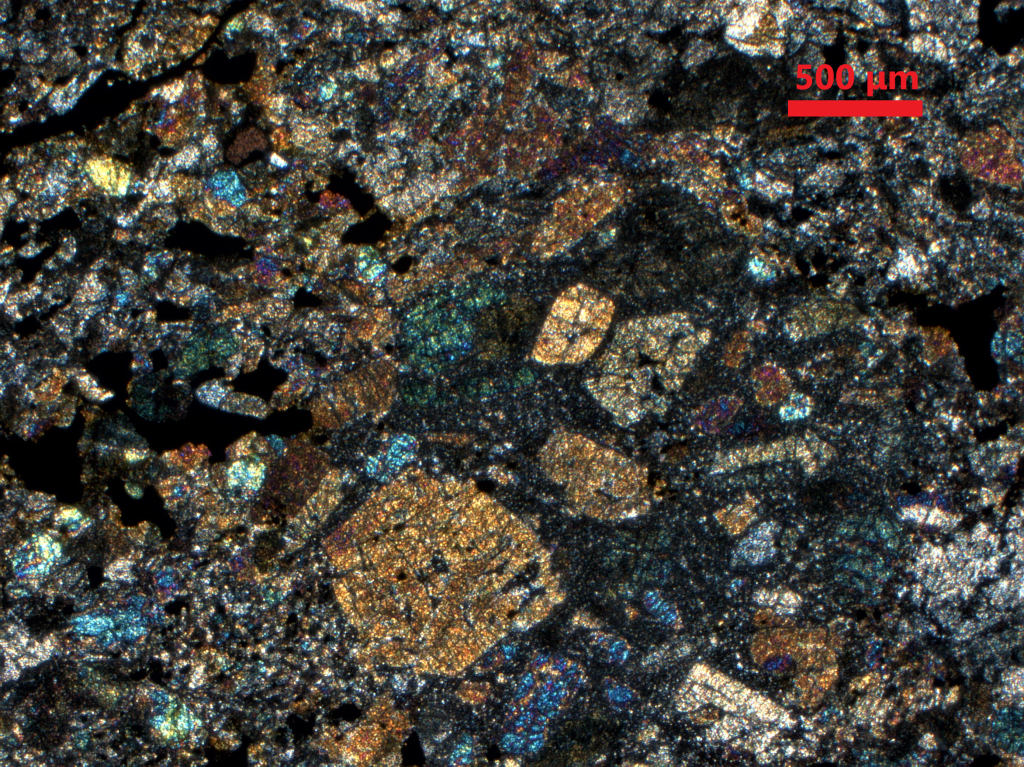 Rekristalizirana tekstura meteorita kaže, da je bil meteorit nekoč več 10 km globoko zakopan znotraj asteroida